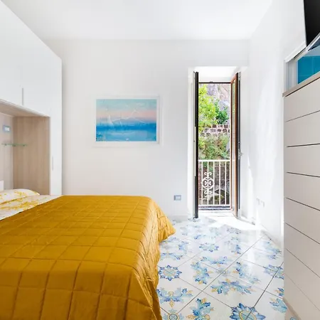 Апартаменты Partenopea Mare *